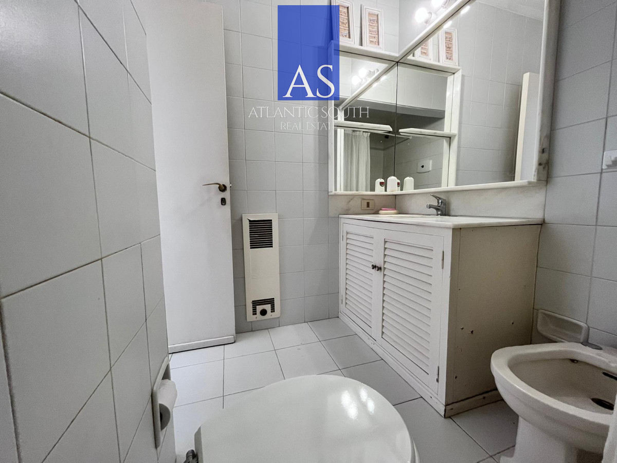 Apartamento ID.1912 - Apartamento frente el mar en edificio icónico