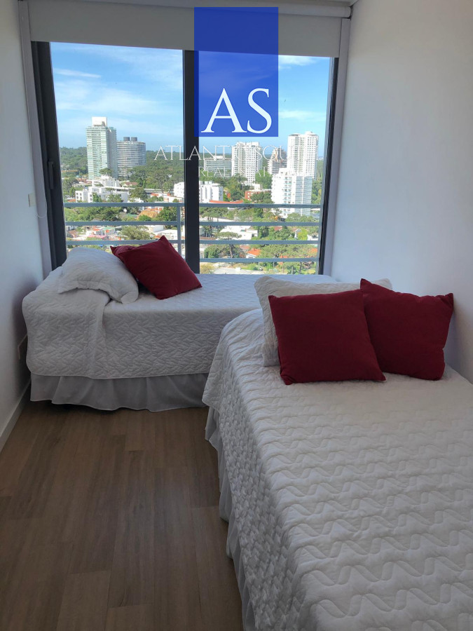 Apartamento ID.4138 - Apartamento moderno 2 suites garage servicios Playa Mansa Punta del Este