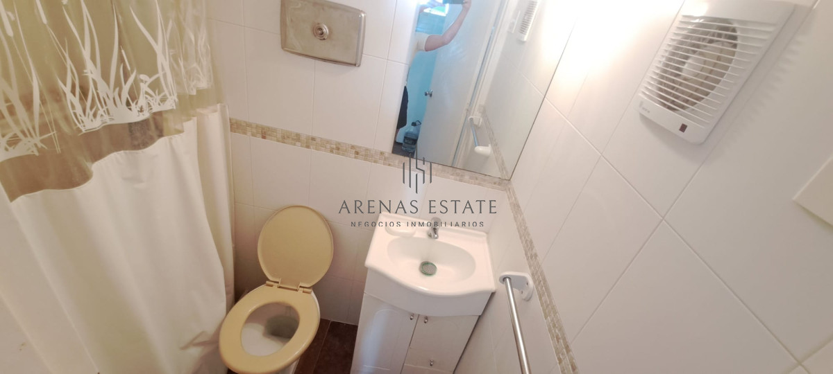Apartamento ID.2733 - Apartamento en venta de 2 dormitorios en primera linea de playa Mansa 