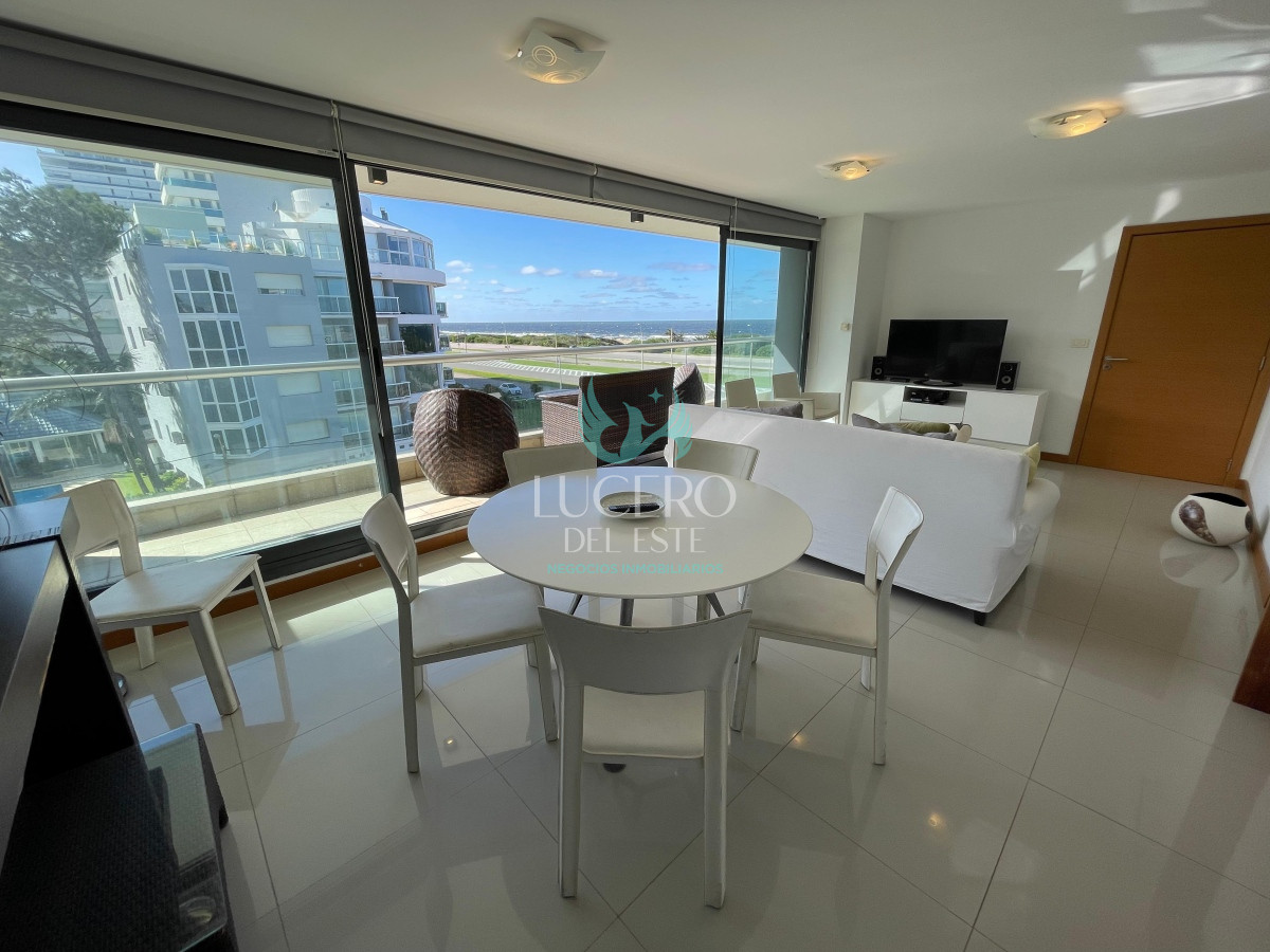Apartamento ID.778 - apartamento en playa brava con terraza y parrillero