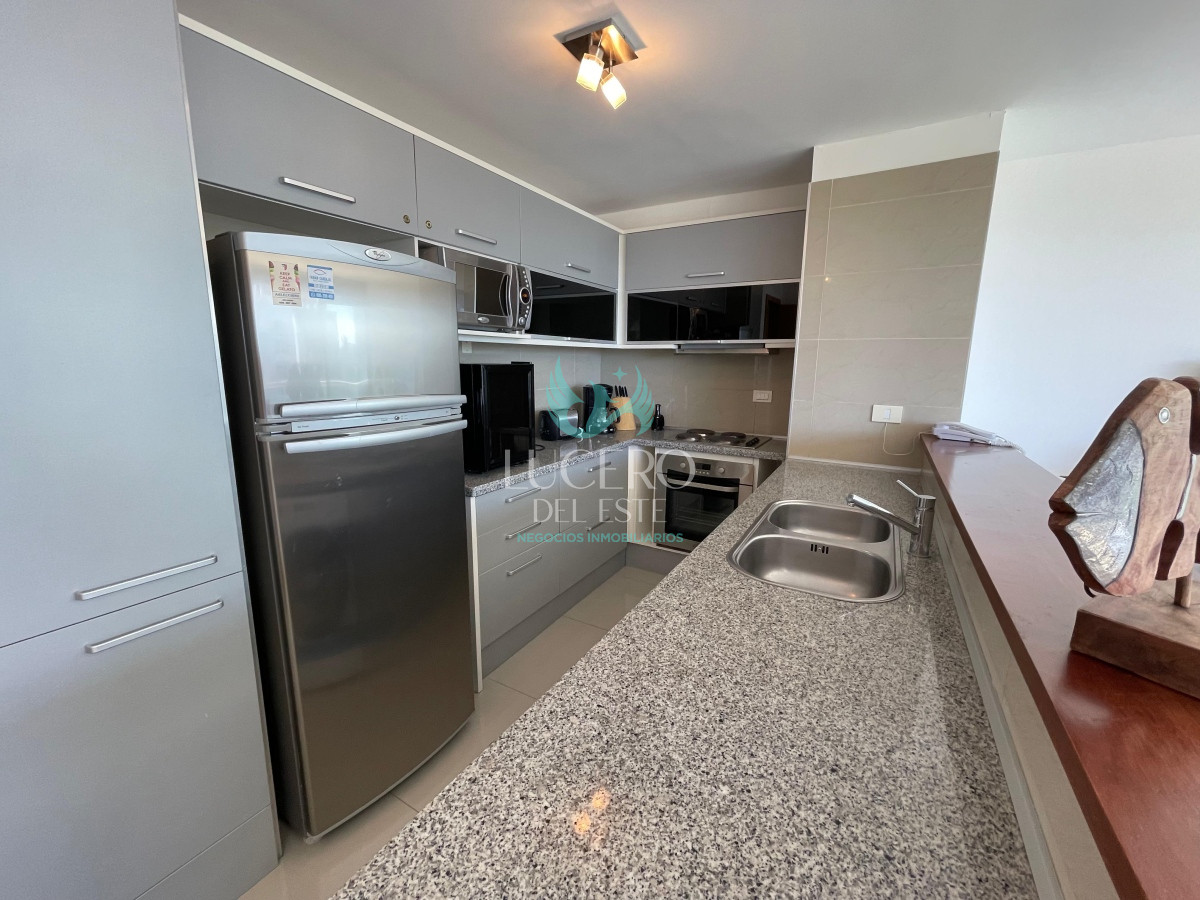 Apartamento ID.778 - apartamento en playa brava con terraza y parrillero