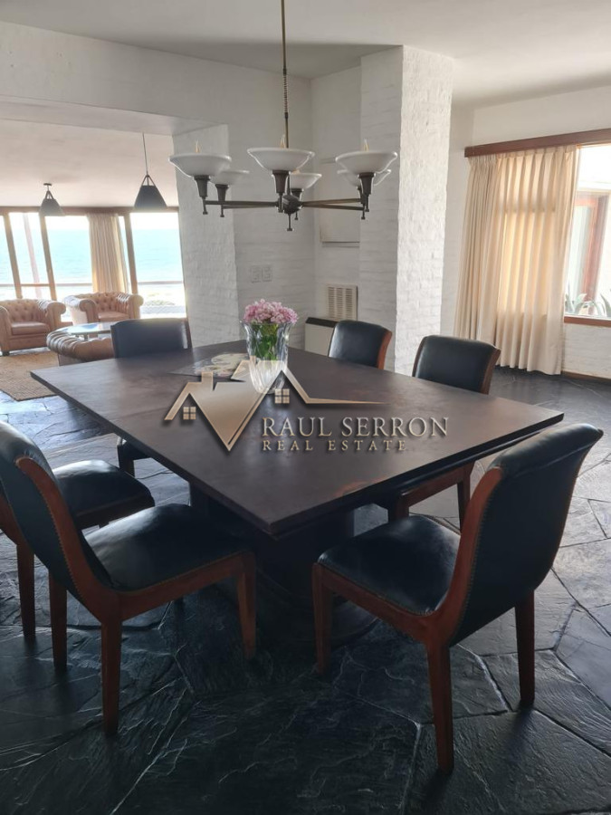 Casa ID.2595 - VENTA DE CASA DE 5 DORMITORIOS FRENTE AL MAR EN PENINSULA PUNTA DEL ESTE