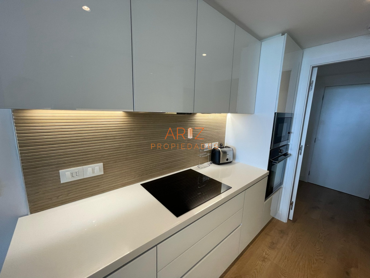 Apartamento ID.1832 - ALQUILER ANUAL Y VENTA Apartamento 1 Dormitorio Primera Línea Brava