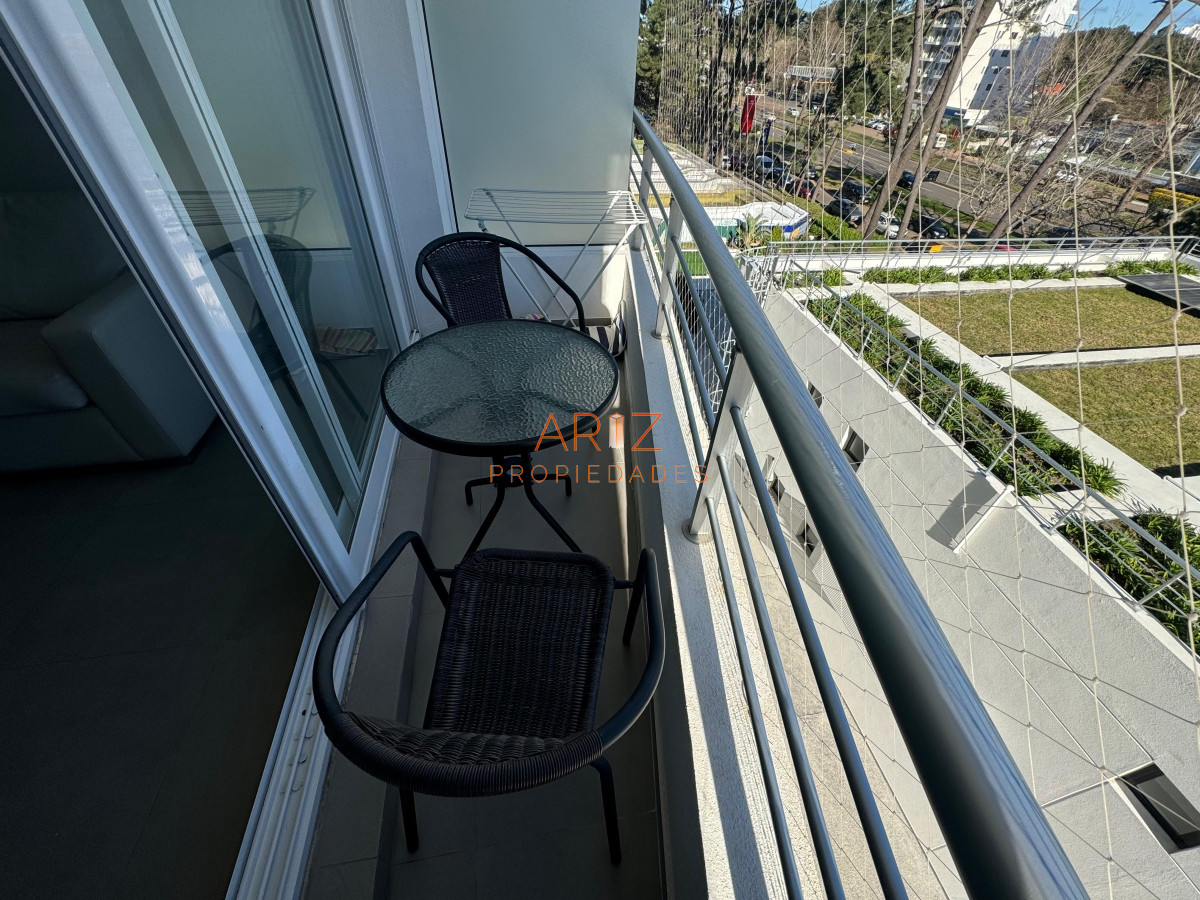 Apartamento ID.1986 - Alquiler anual 2 dormitorios con servicios ROOSEVELT PUNTA DEL ESTE