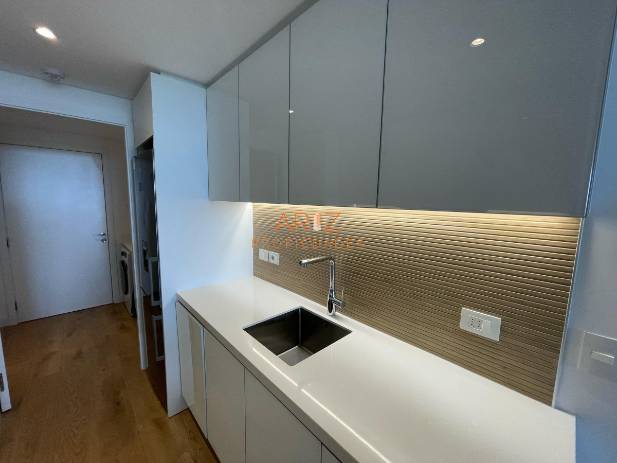 Apartamento ID.1832 - ALQUILER ANUAL Y VENTA Apartamento 1 Dormitorio Primera Línea Brava