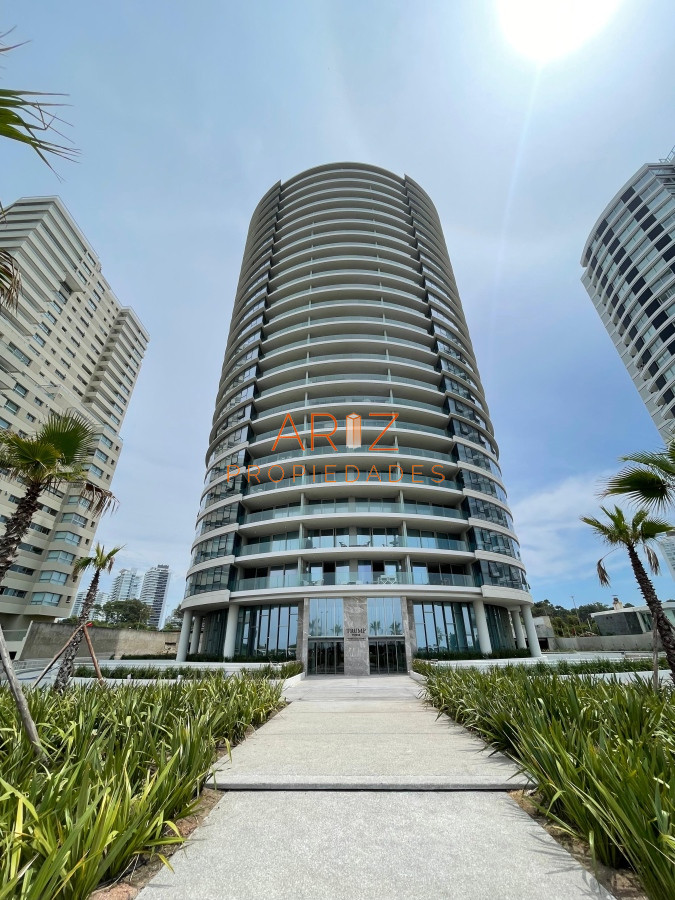 Apartamento ID.1832 - ALQUILER ANUAL Y VENTA Apartamento 1 Dormitorio Primera Línea Brava