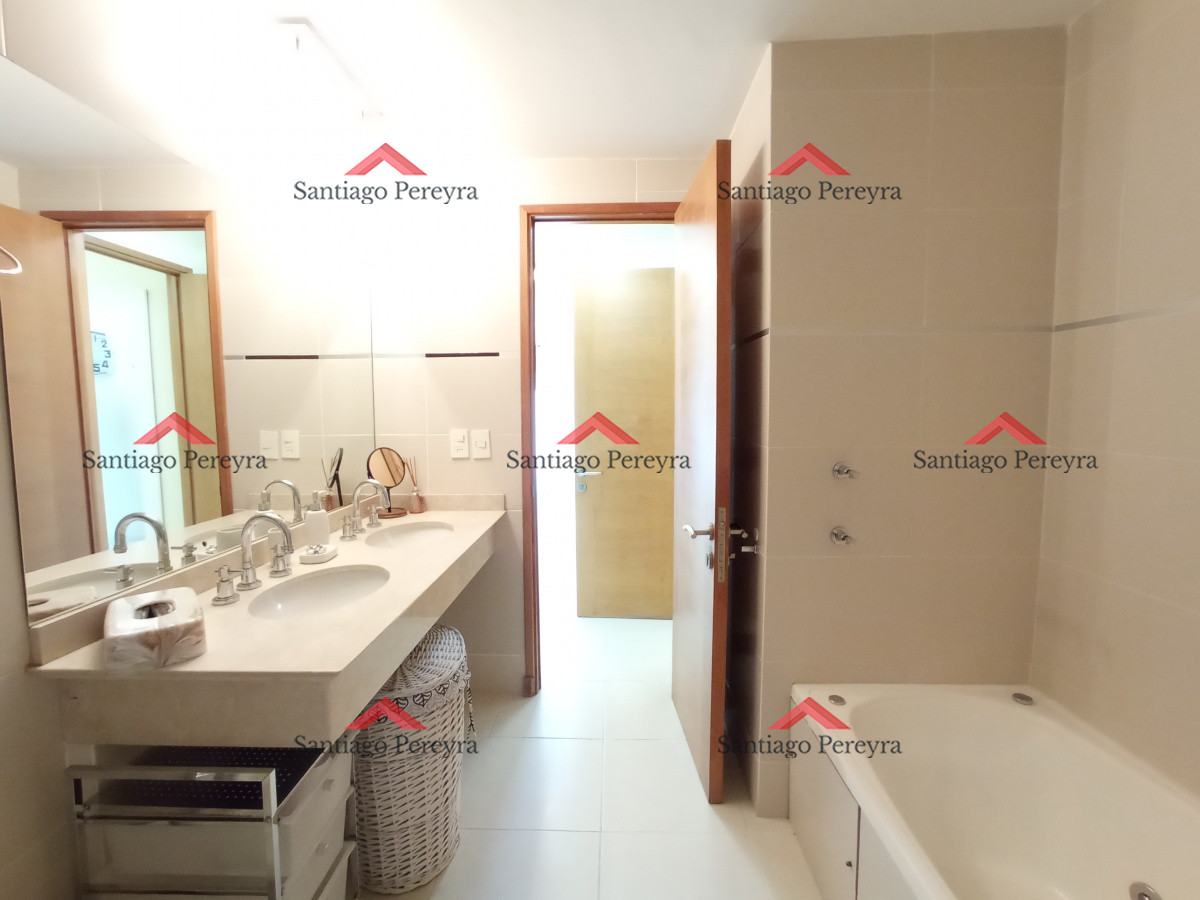 Apartamento ID.7902 - Torre de categoria en Rambla mansa 