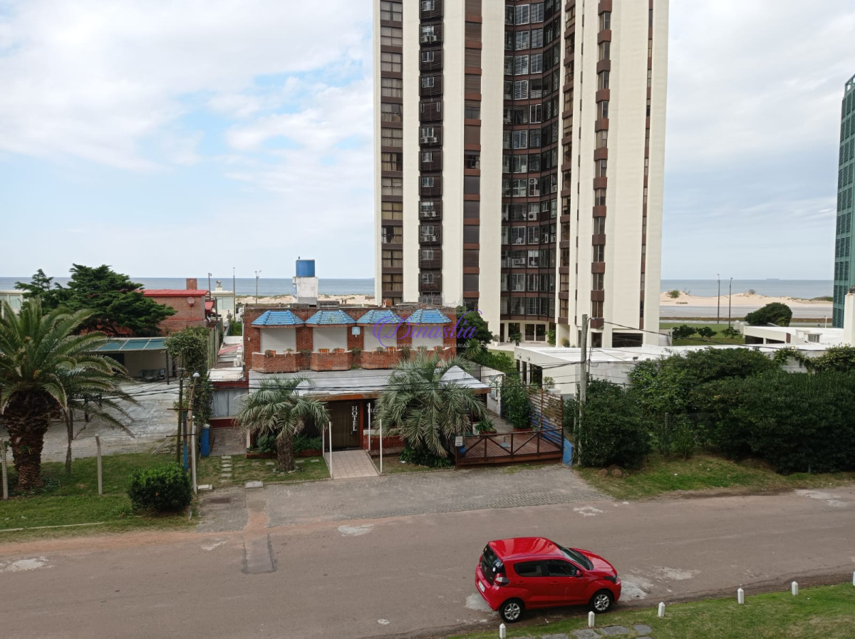 Apartamento ID.332 - Alquiler Apartamento de 3 dormitorios en La Pastora, Punta del Este