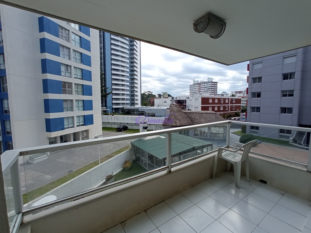 Apartamento ID.332 - Alquiler Apartamento de 3 dormitorios en La Pastora, Punta del Este