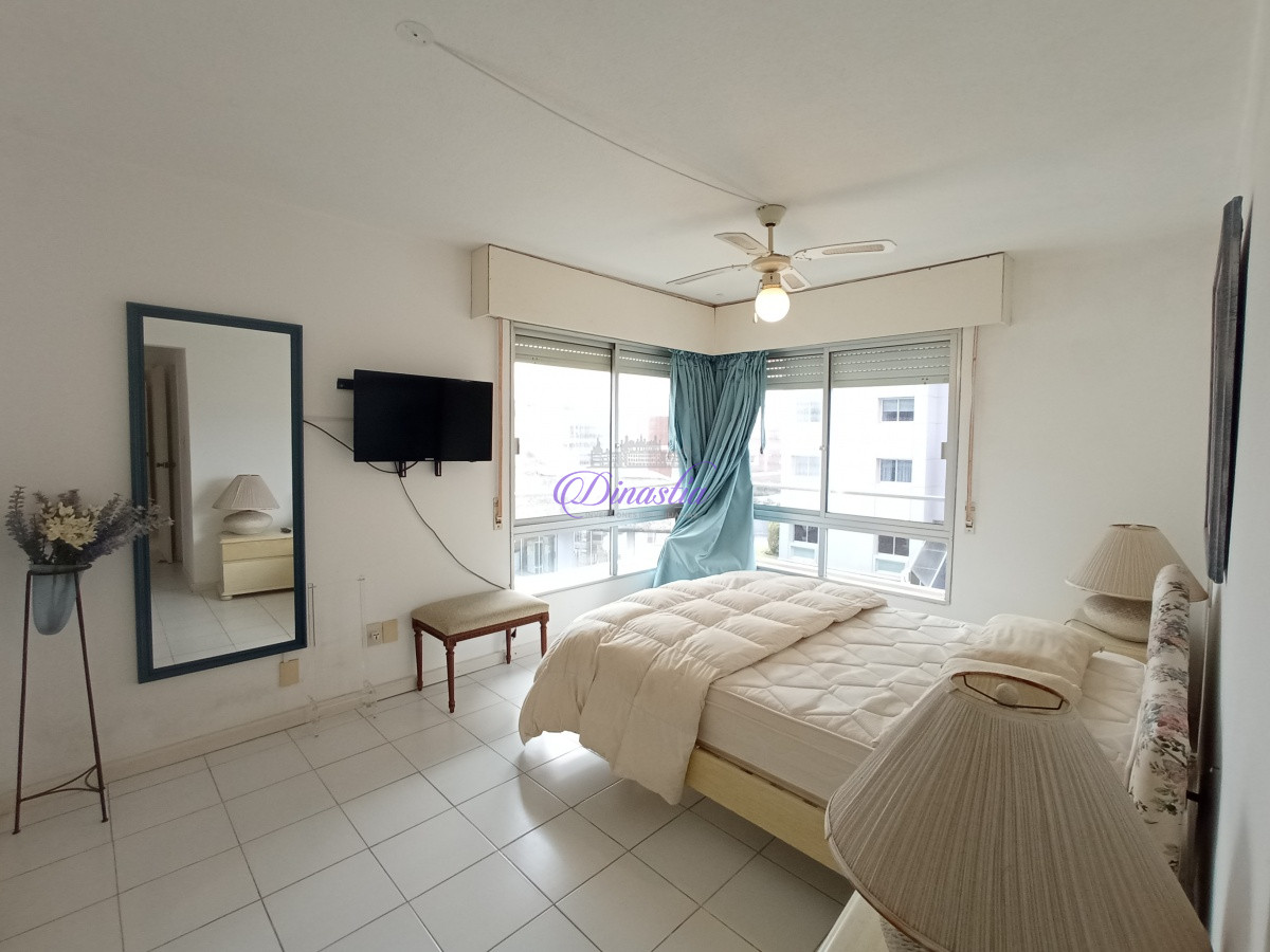 Apartamento ID.332 - Alquiler Apartamento de 3 dormitorios en La Pastora, Punta del Este