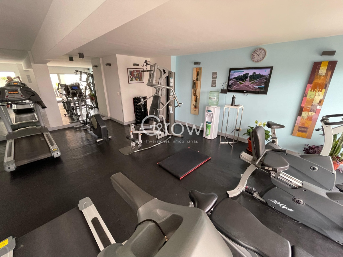 Apartamento ID.1087 - Piso medio con vistas en el corazon de la peninsula!