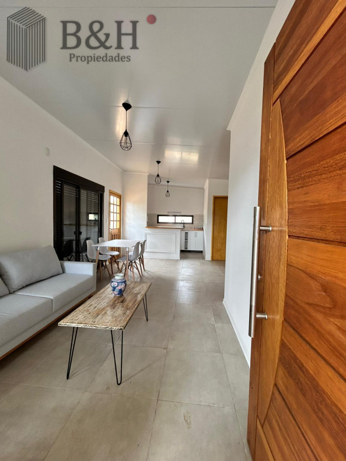 Casa ID.4566 - Venta o Alquiler temporal Casa en La Barra 2 Dormitorios