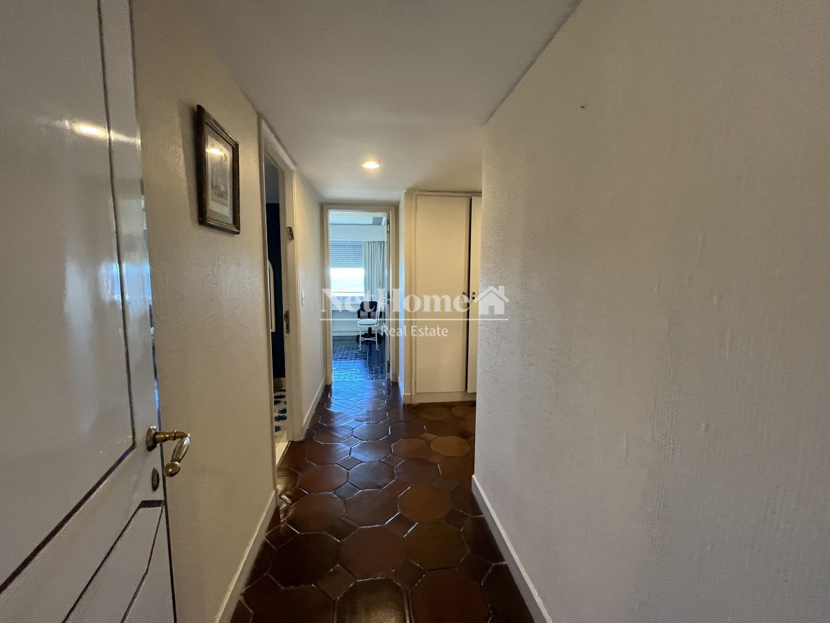 Apartamento ID.193 - Playa Brava Apartamento 4 dormitorios Vista al Océano 