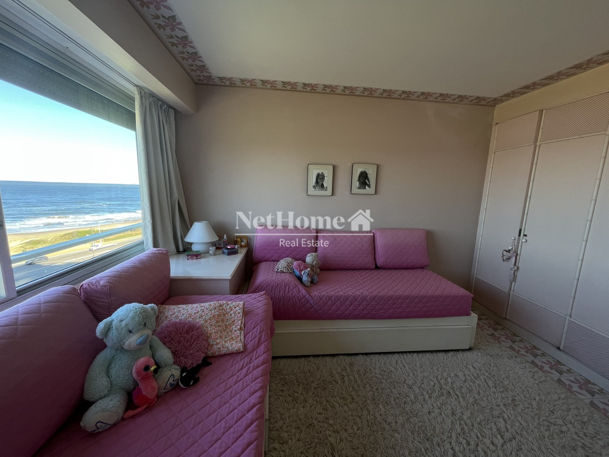 Apartamento ID.193 - Playa Brava Apartamento 4 dormitorios Vista al Océano 