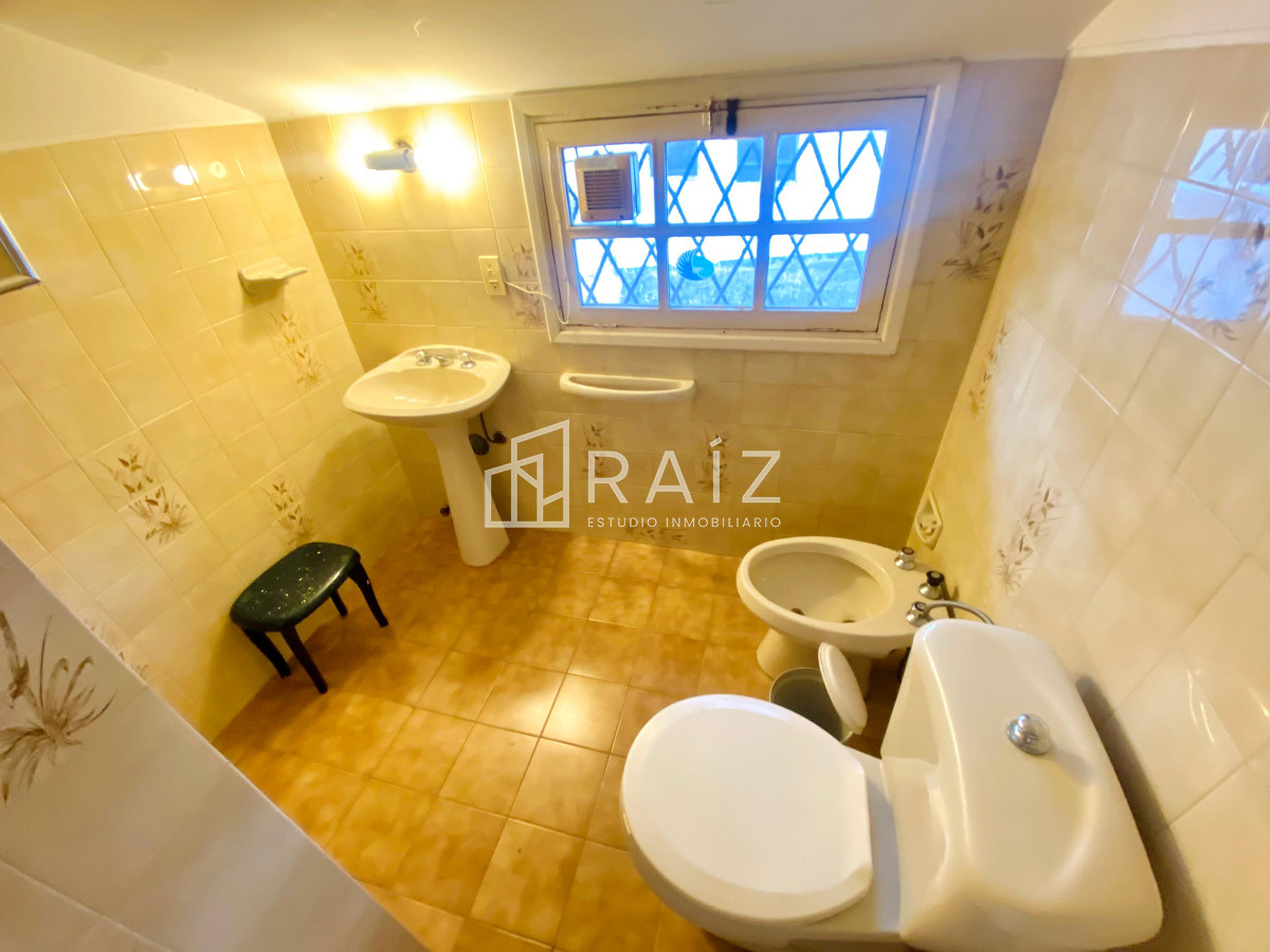 Casa ID.11231 - VENTA CASA 4 DORMITORIOS PLAYA MANSA