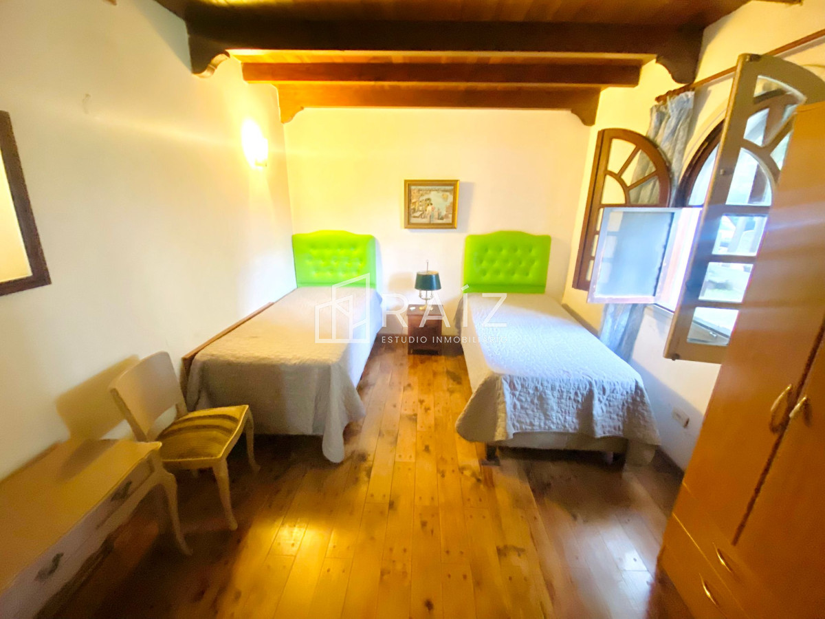 Casa ID.11231 - VENTA CASA 4 DORMITORIOS PLAYA MANSA