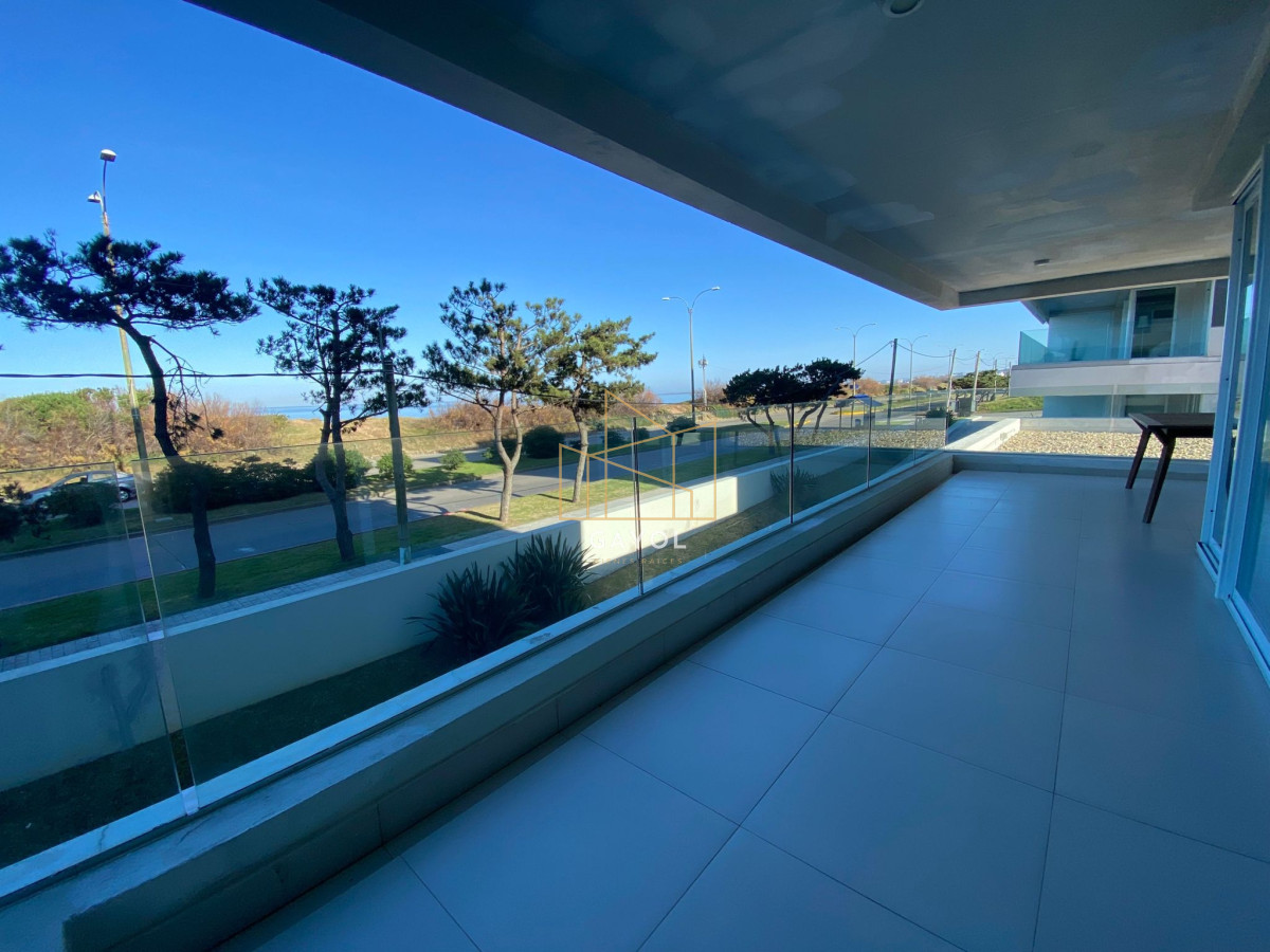 Apartamento ID.225 - Apartamento de 3 dormitorios primera linea de la mansa