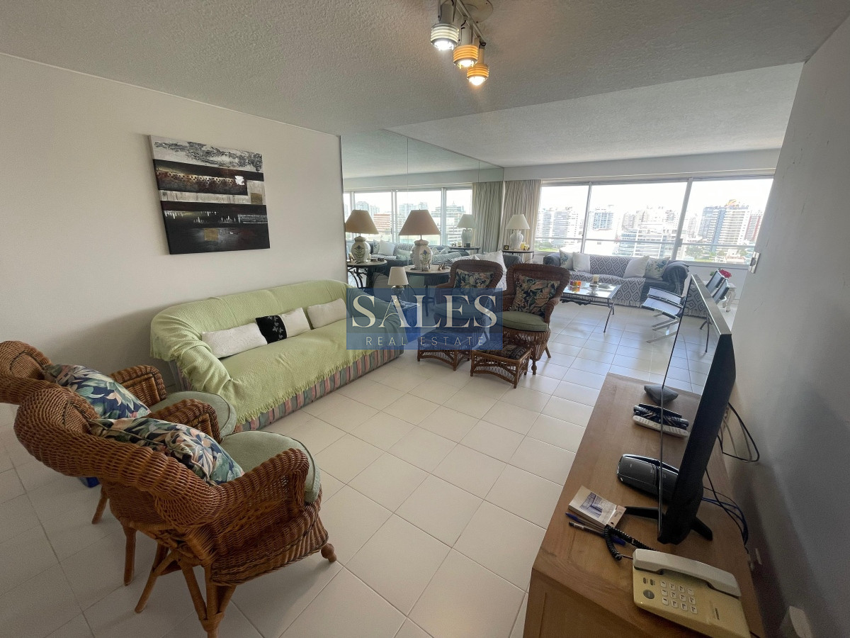 Apartamento ID.233 - Apartamento en venta y alquiler anual Punta del Este