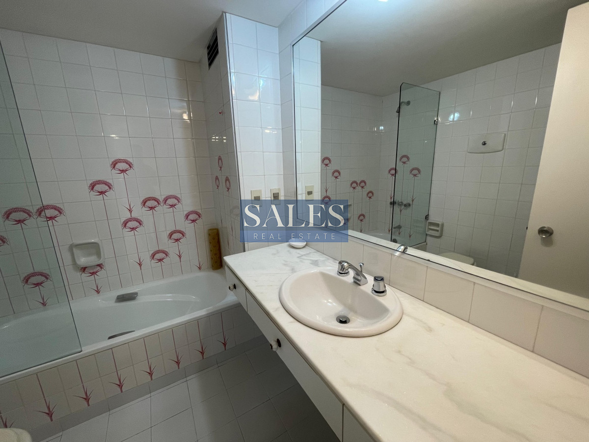 Apartamento ID.233 - Apartamento en venta y alquiler anual Punta del Este