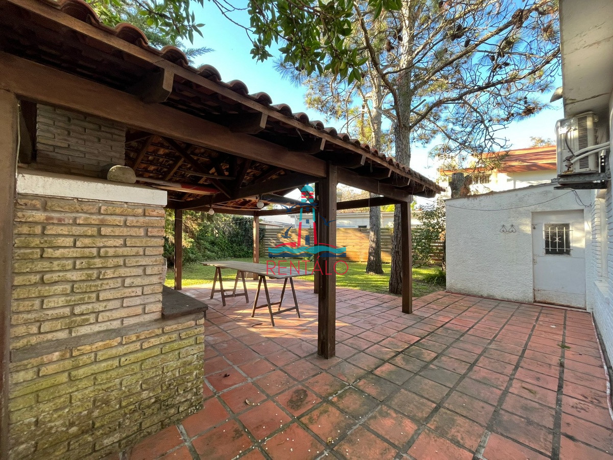 Casa ID.225 - Alquiler Casa anual Punta del Este 3 Dormitorios