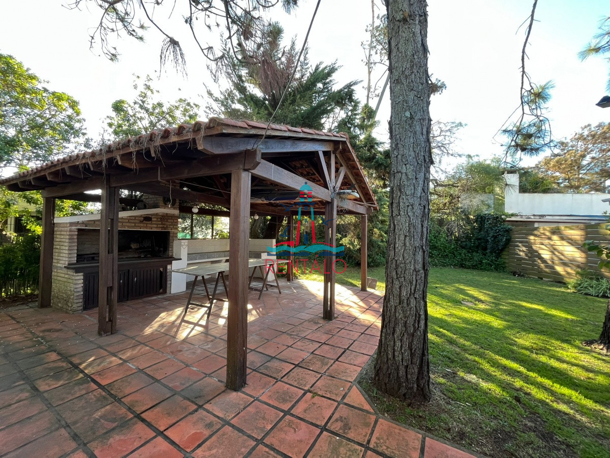 Casa ID.225 - Alquiler Casa anual Punta del Este 3 Dormitorios