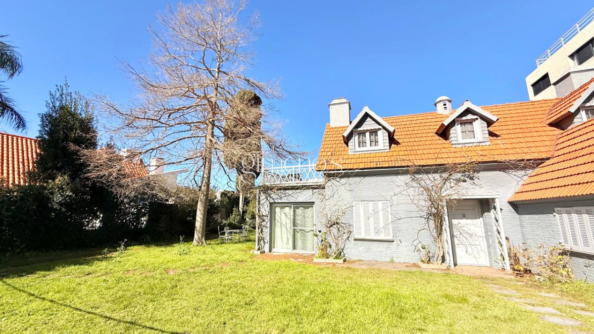 Casa ID.141 - Casa en Venta 3 dormitorios en Mansa Punta del Este