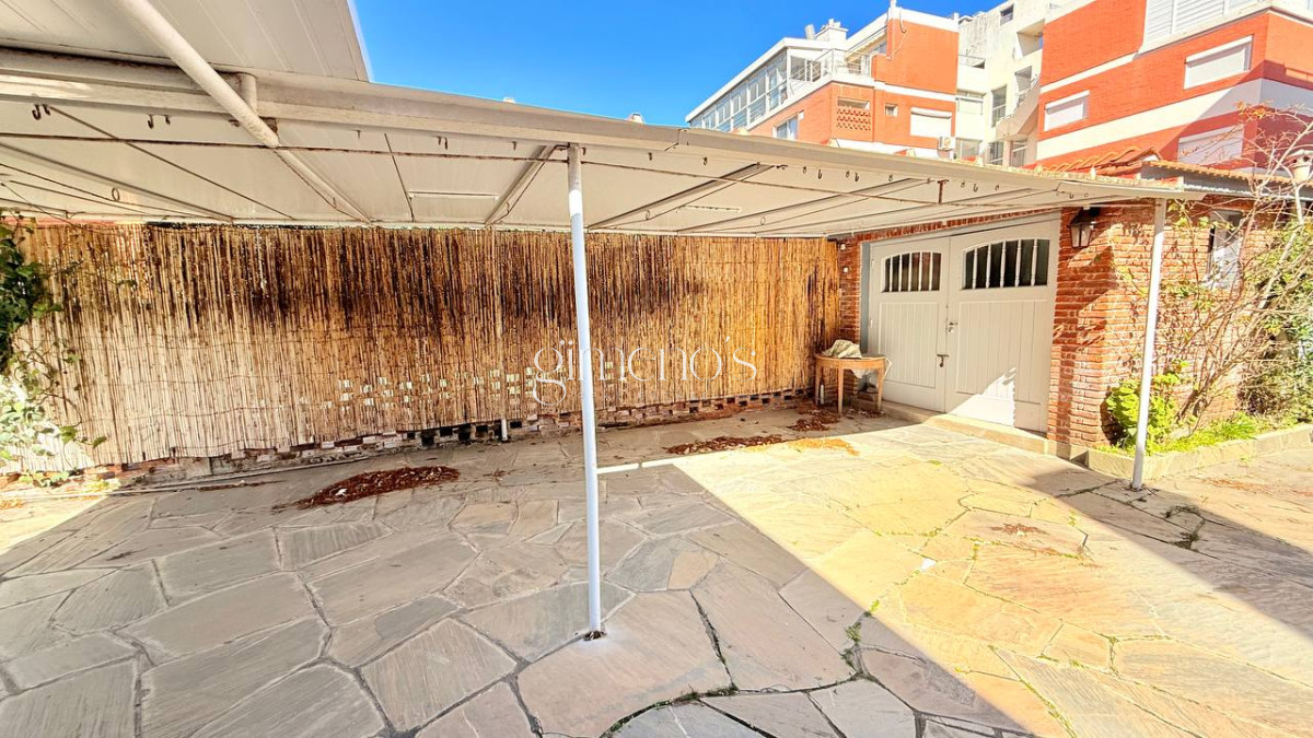 Casa ID.141 - Casa en Venta 3 dormitorios en Mansa Punta del Este