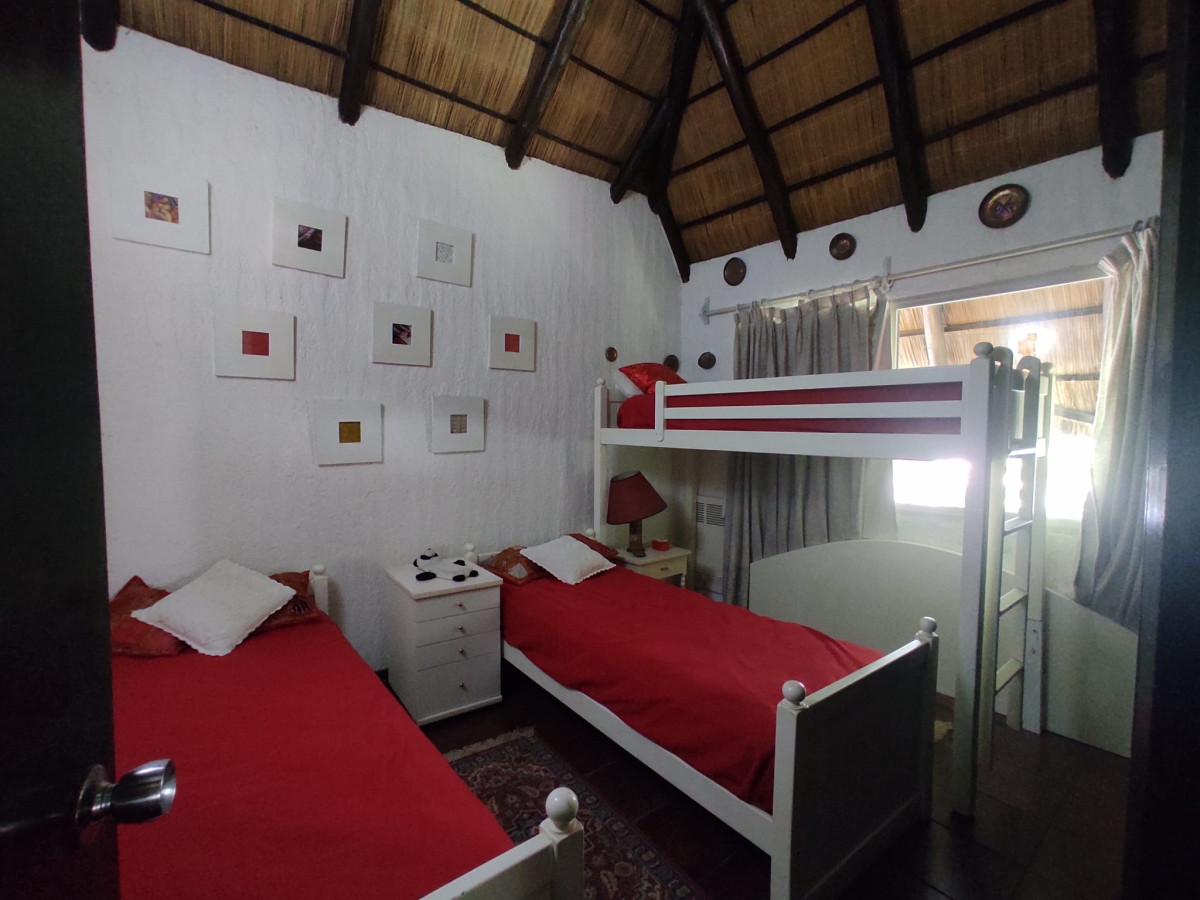 Casa ID.302 - Casa a la Venta 3 Dormitorios Mansa, Punta el Este