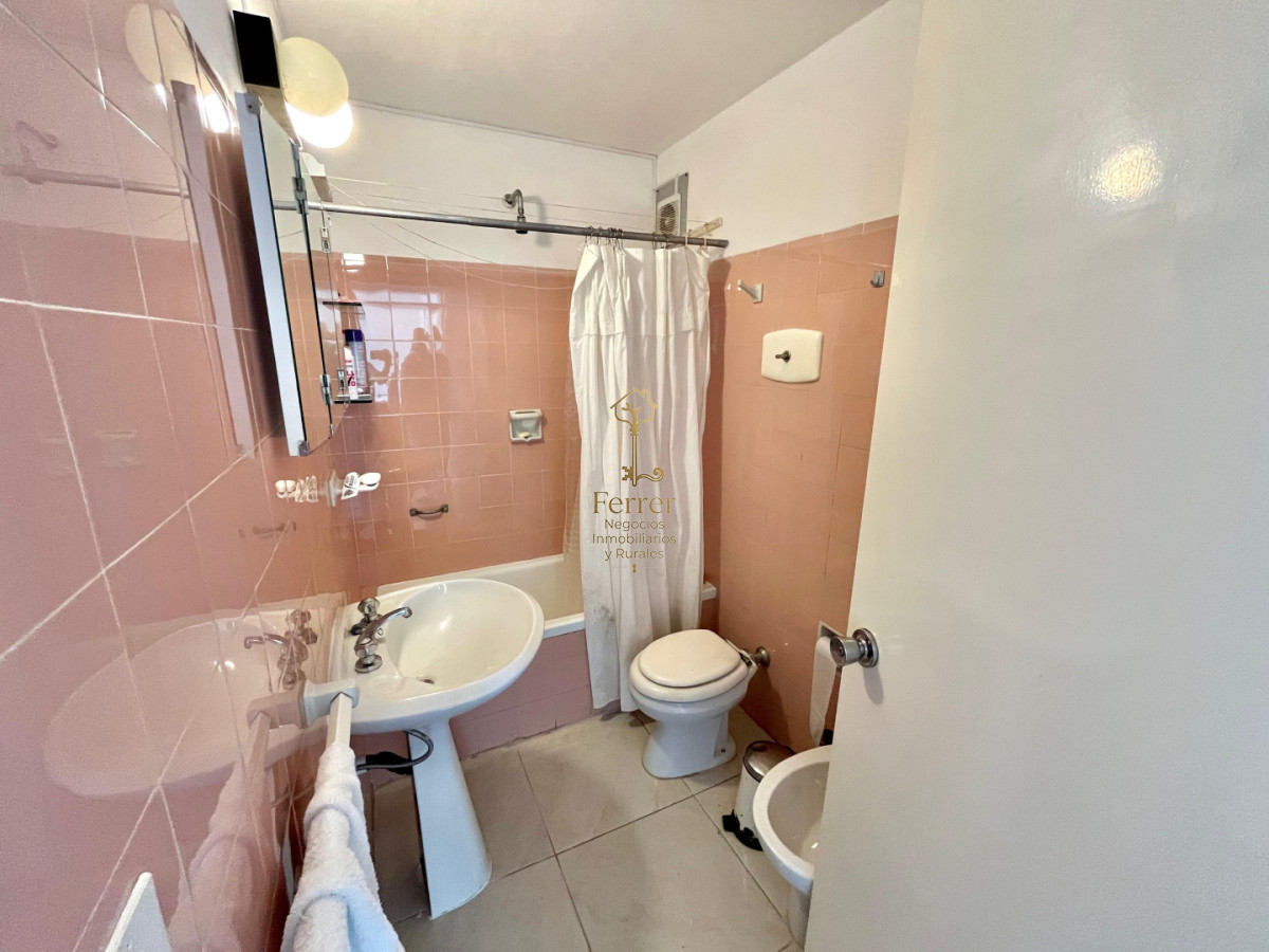 Apartamento ID.759 - Apartamento 2 Dormitorios En Venta Punta del Este Península