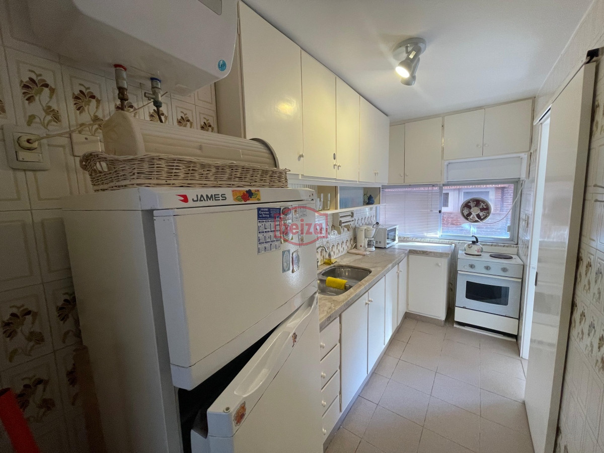 Apartamento ID.166285/APTO-DE-2-DORMITORIOS-EN-VENTA-Brava - Apartamento en Brava, 2 dormitorios y dependencia