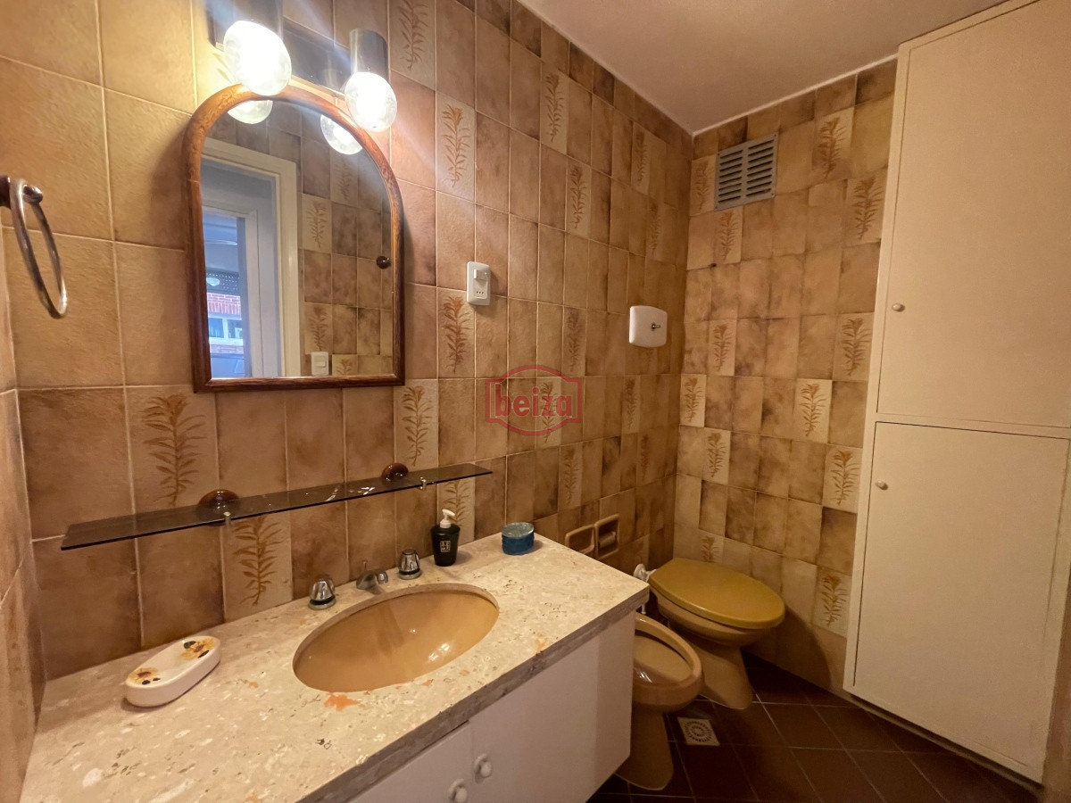 Apartamento ID.166285/APTO-DE-2-DORMITORIOS-EN-VENTA-Brava - Apartamento en Brava, 2 dormitorios y dependencia