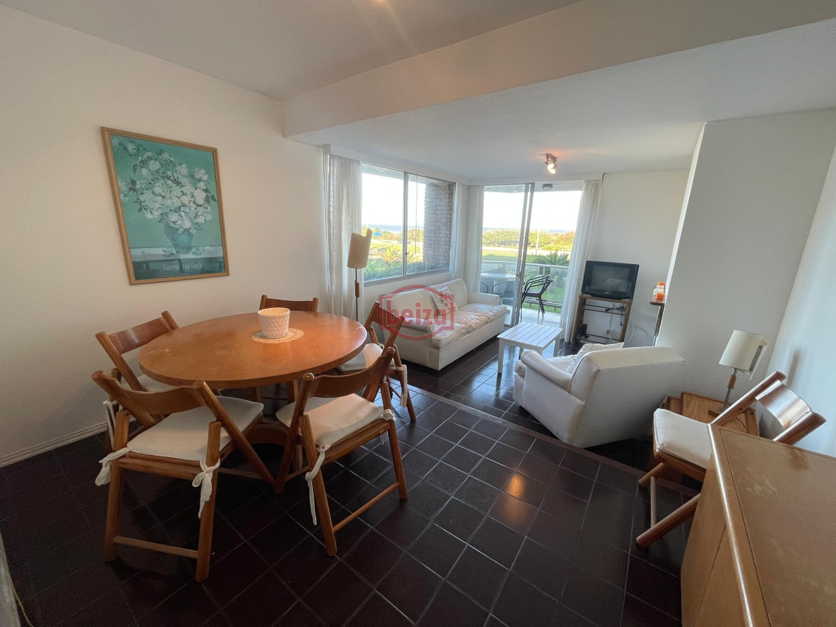 Apartamento ID.166285/APTO-DE-2-DORMITORIOS-EN-VENTA-Brava - Apartamento en Brava, 2 dormitorios y dependencia
