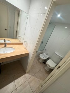 Apartamento 3 dormitorios y dependencia en Venta - AGP2957A