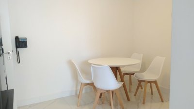Apartamento 3 Dormitorios en Venta - AGP6288A