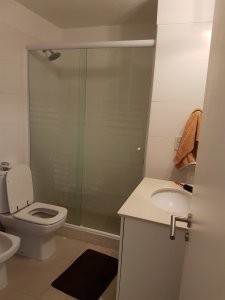 Apartamento de 3 Dormitorios en Alquiler - AGP4966A