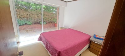 Apartamento en venta 4 Dormitorios Primera Línea - AGP7218A