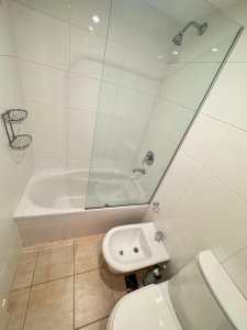 Apartamento 3 dormitorios y dependencia en Venta - AGP2957A