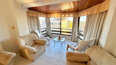Apartamento en Península 3 dormitorios  - AGP9127A