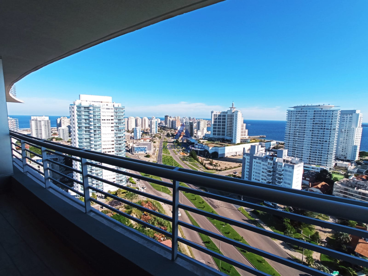 Venta Apartamento 2 Dormitorios Punta del Este Full Amenities  - AGP5084A