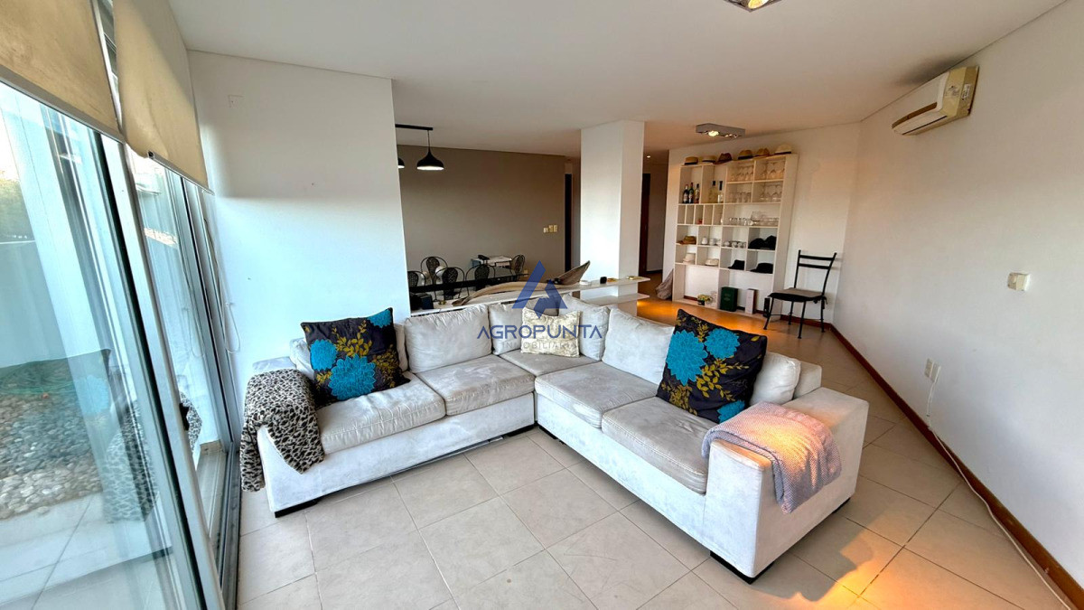 Apartamento en Venta en la Peninsula - AGP9245A