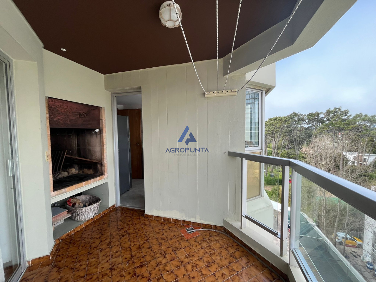 Apartamento en Roosevelt, 3 dormitorios *
