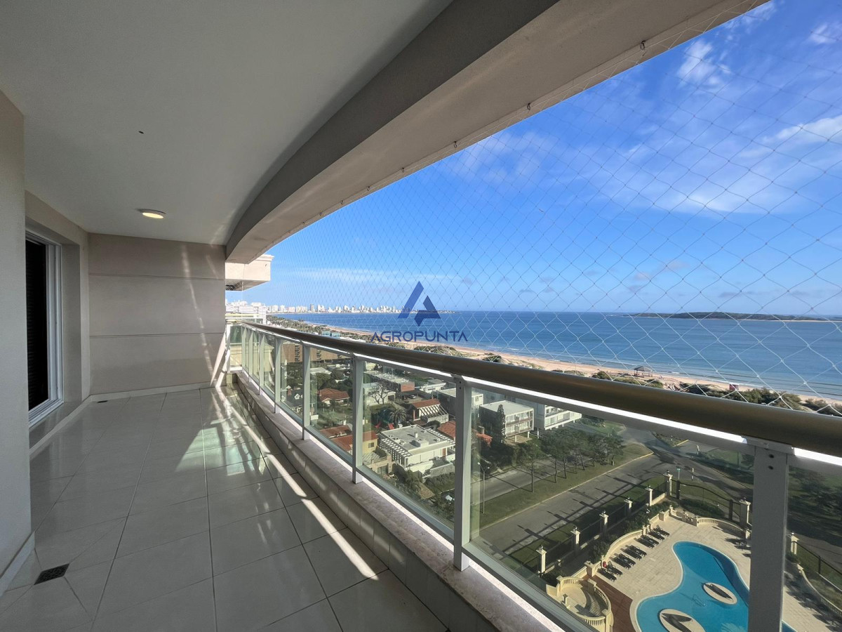 Apartamento en Mansa, 3 dormitorios 