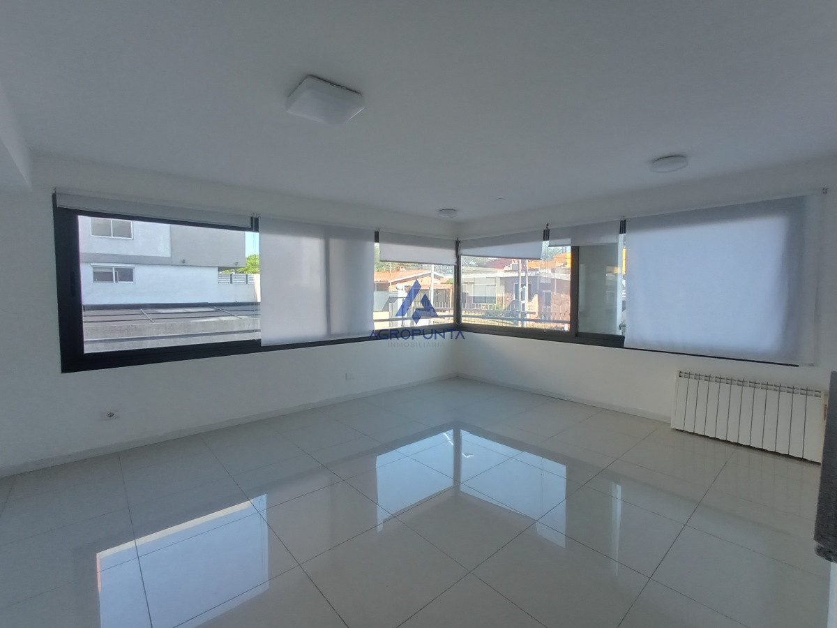 Apartamento en Maldonado, 3 dormitorios * - AGP2182A
