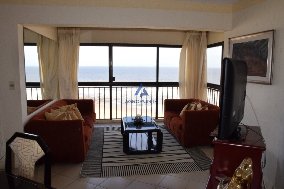 Apartamento en Brava, 2 dormitorios * - AGP601A