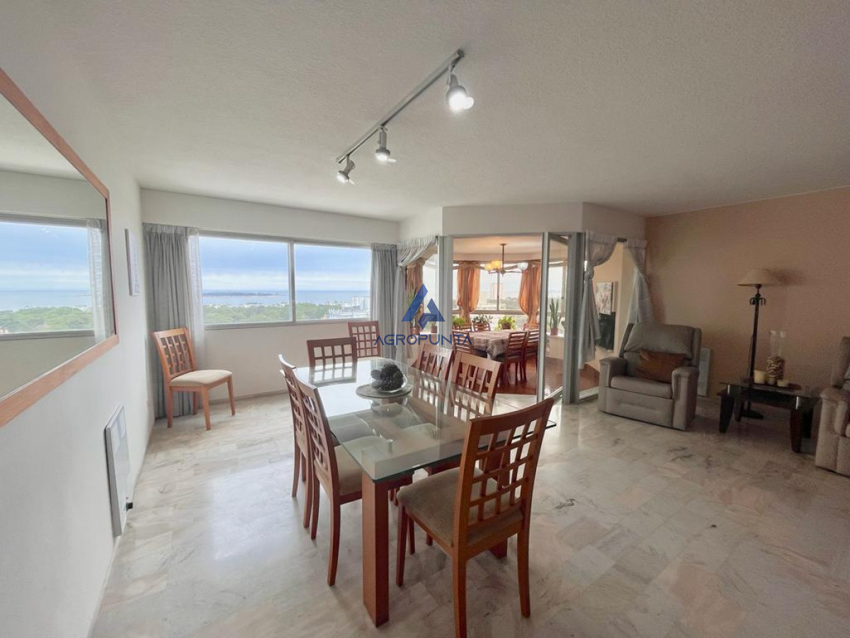 Roosevelt center piso alto con vista al mar - AGP6199A