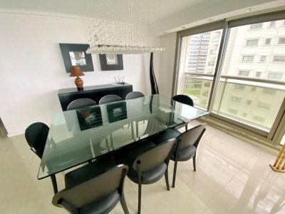 Apartamento en Brava, 3 dormitorios *
