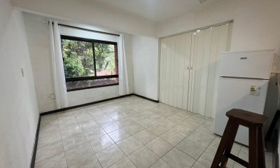 Apartamento en Roosevelt, 1 dormitorio Alquiler y venta