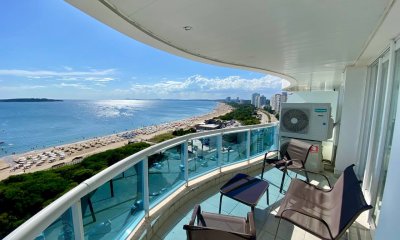 Apartamento en Venta en Punta del Este 3 dormitorios + Dependencia
