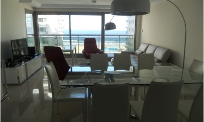 Apartamento en Brava, 3 dormitorios *