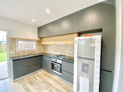 casa dos dormitorios en venta maldonado  - agp8898c